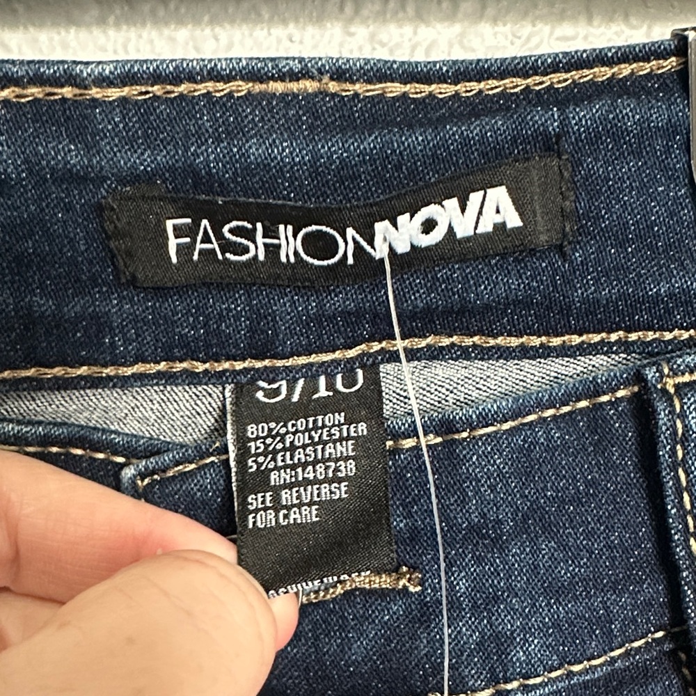 Fashion Nova So Complicated Distressed Mid-rise Blue Wash Skinny Jeans Size 9 - Picture 2 of 10